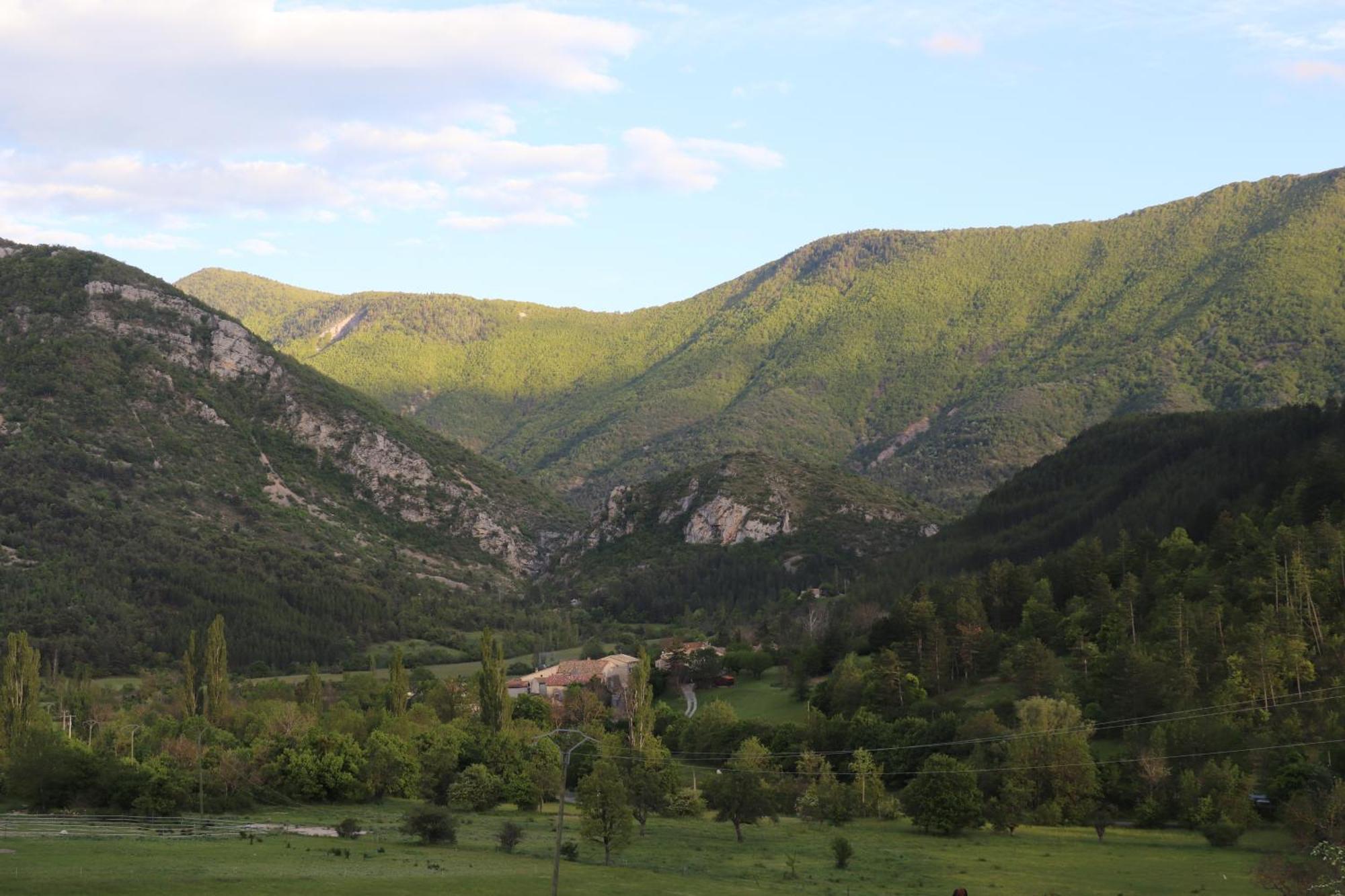 Gite En Haute Provence Montfroc Exterior photo